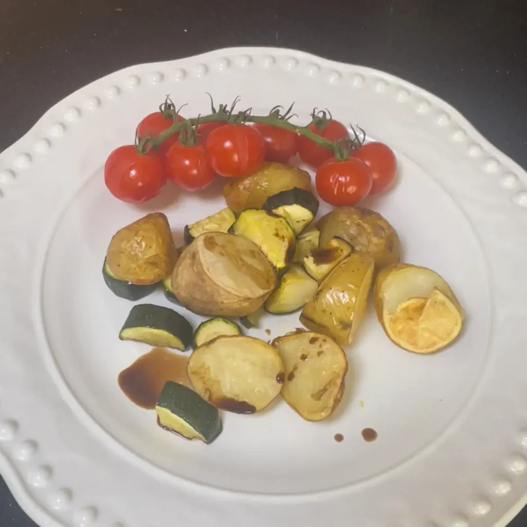 Seared tuna process shot 4 - plating up the finished dish