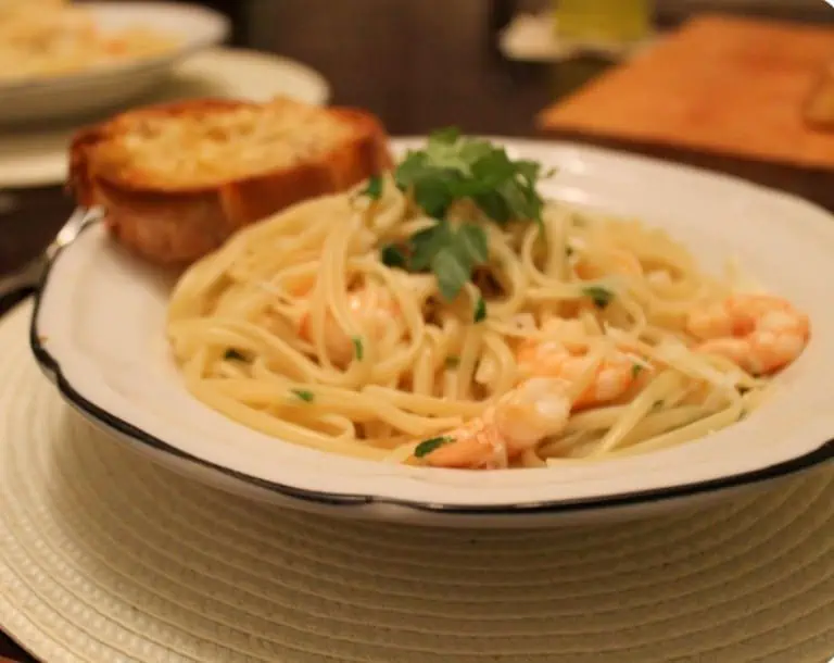 Garlic Prawn Linguine
