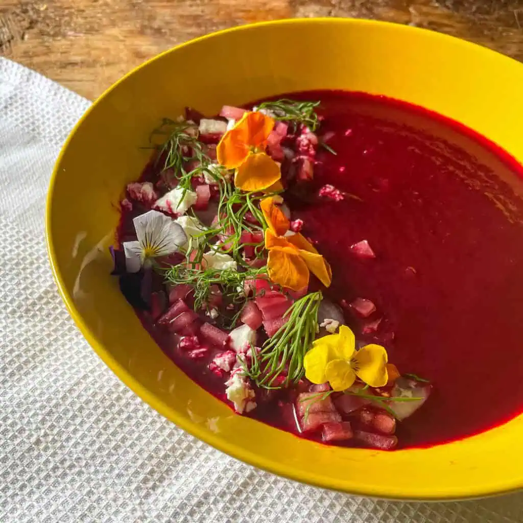 Cold beetroot soup with dill