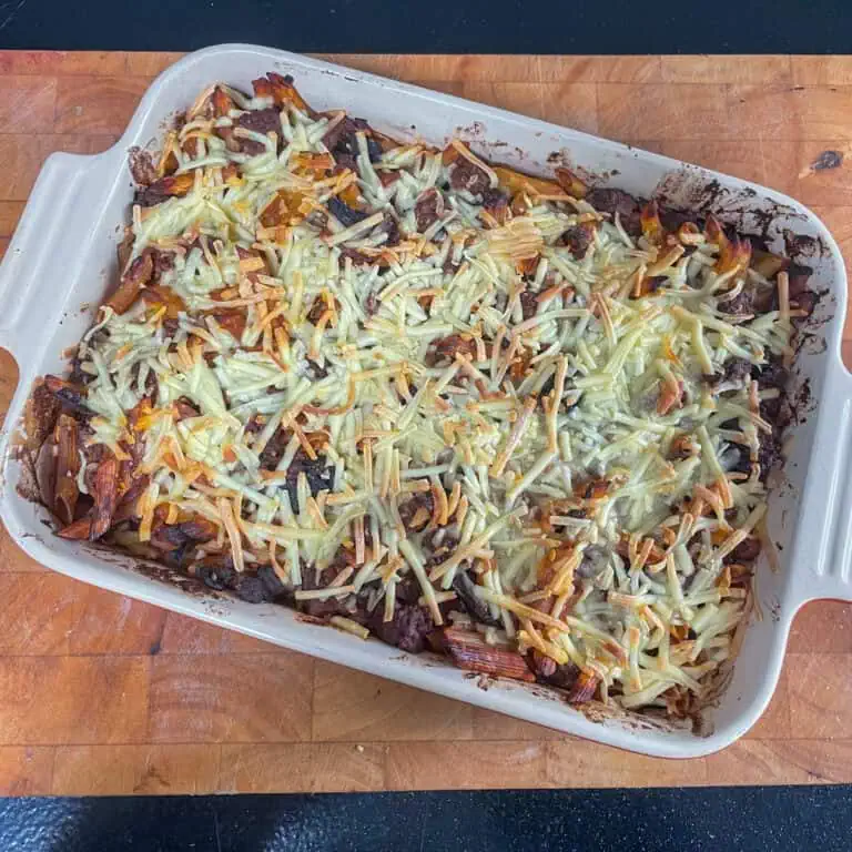 Beef and mushroom pasta bake
