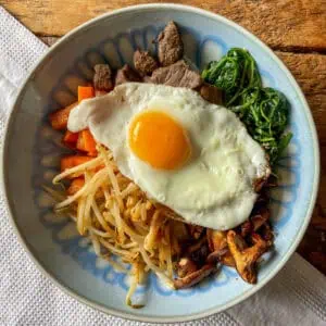 Korean rice bowl bibimbap top view