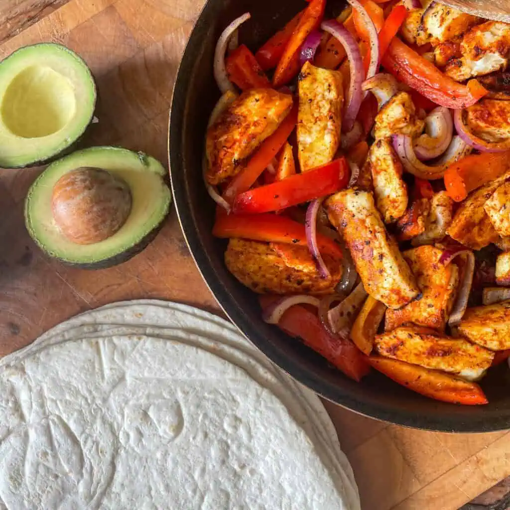 Smoky halloumi fajitas With avocado