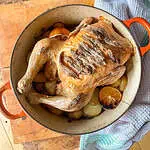Greek style roast chicken and vegetables Made in one pot
