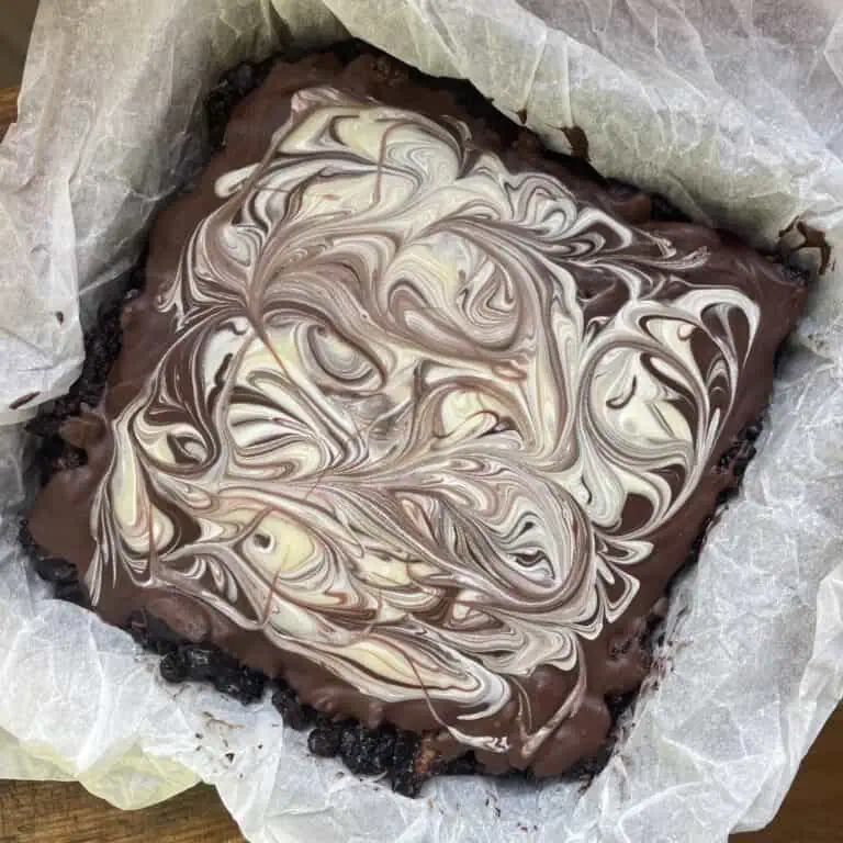 The Best Chocolate Tiffin