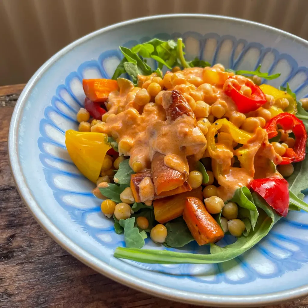 Process shot 3 - the plated salad with rocket, chickpeas and dressing