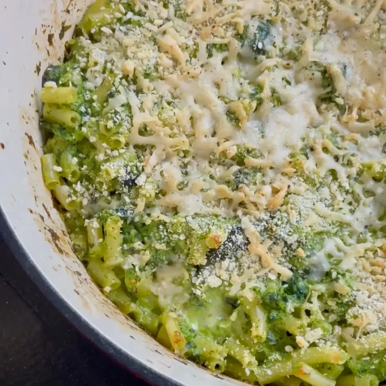 green goddess baked macaroni with a crunchy cheese topping
